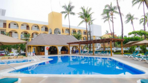  Costa Alegre Hotel & Suites  Ла Пеньита Де Хальтемба